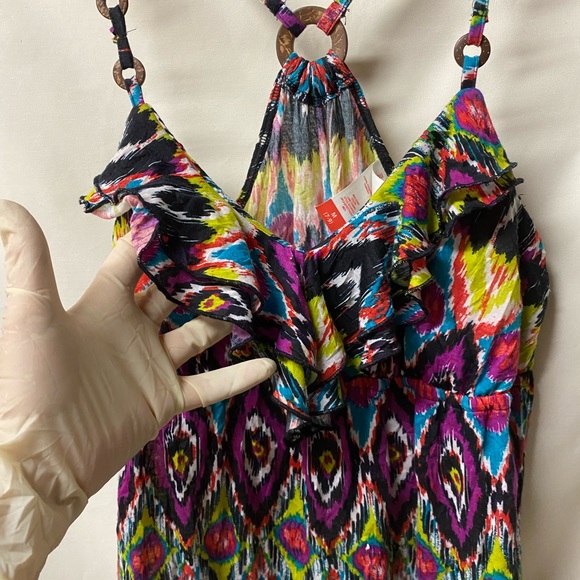 Halter top, bright colors, wood ring decor. NEW - Picture 5 of 9